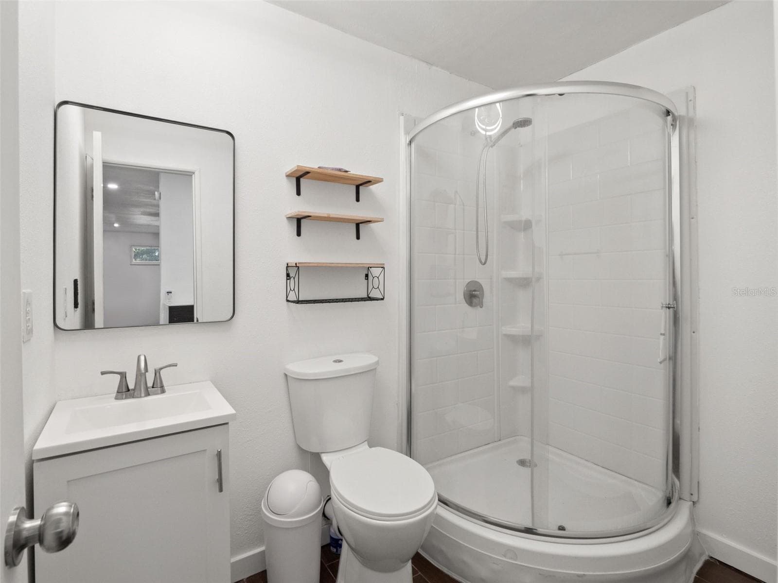 In-law suite bathroom - 3813 EDLAND DR, ORLANDO