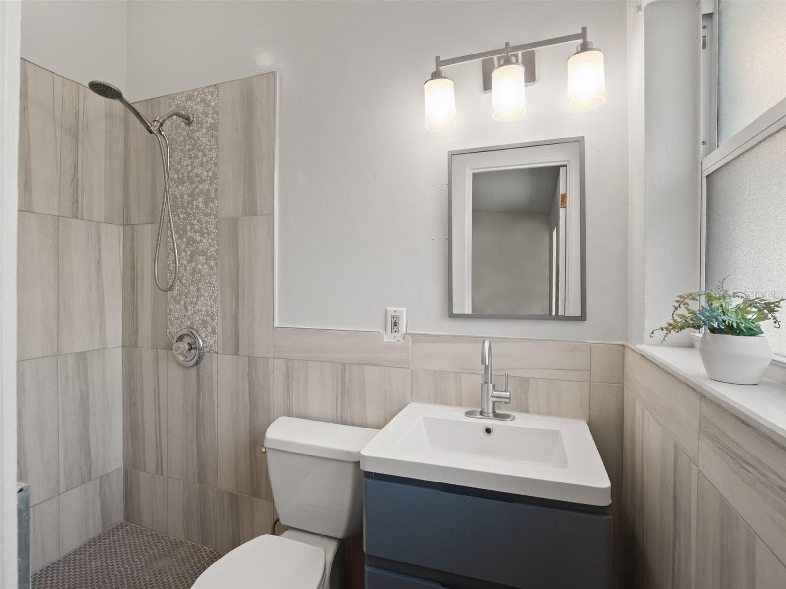 Primary Bath - 3813 EDLAND DR, ORLANDO