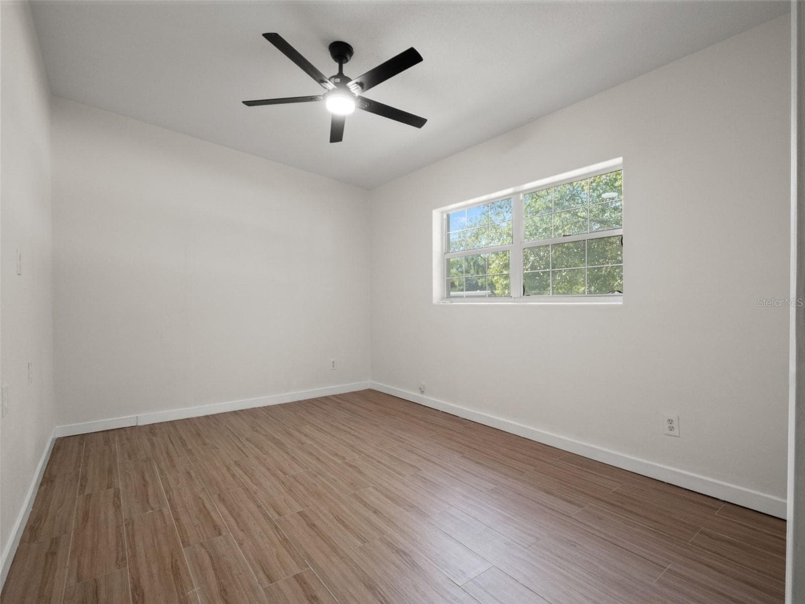 Main house Bedroom - 3813 EDLAND DR, ORLANDO