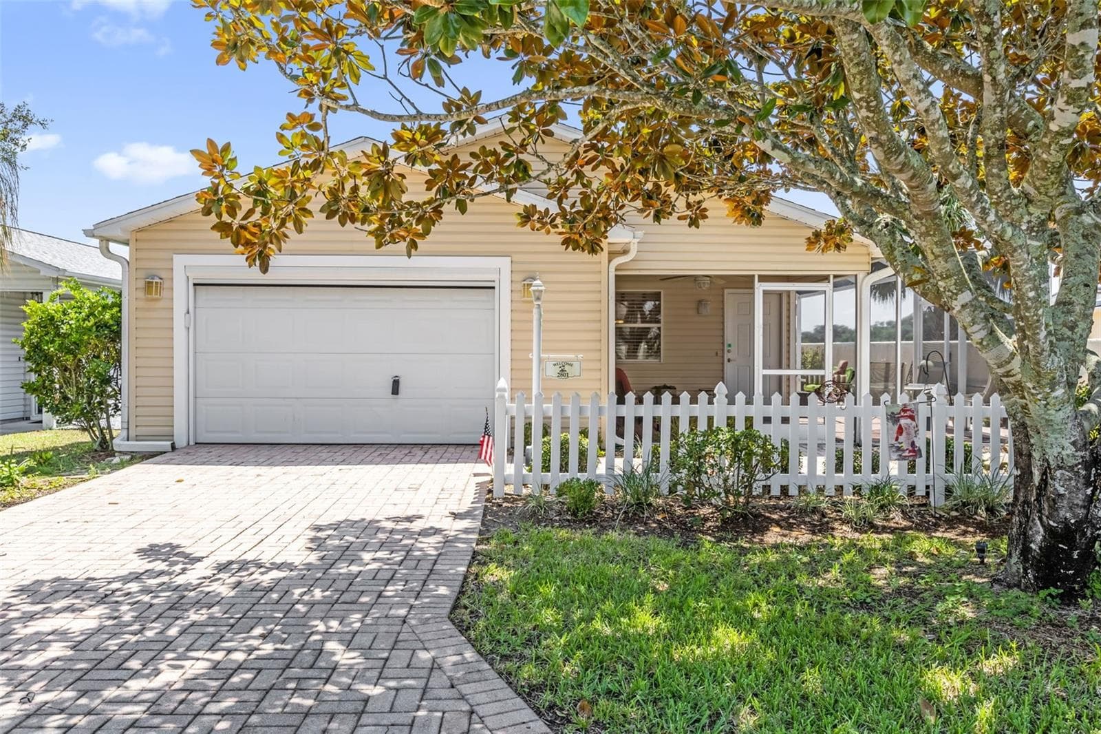 2801 BARBOZA DR