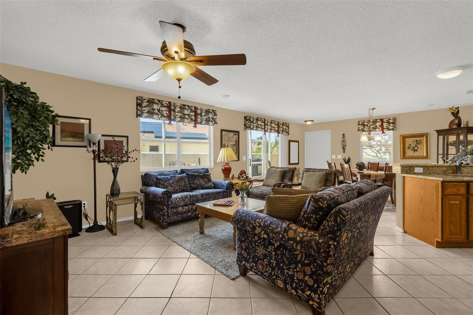 Living Room - 2801 BARBOZA DR, THE VILLAGES