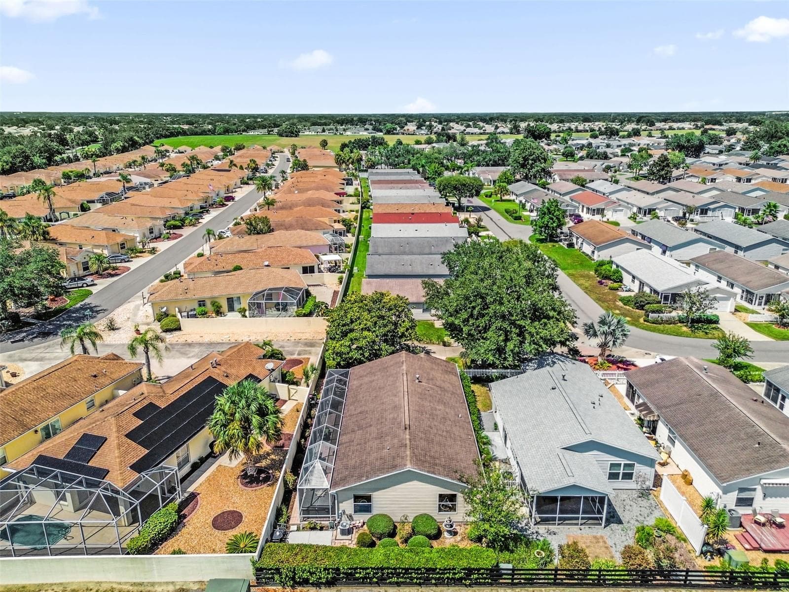 Drone shot showing area - 2801 BARBOZA DR, THE VILLAGES