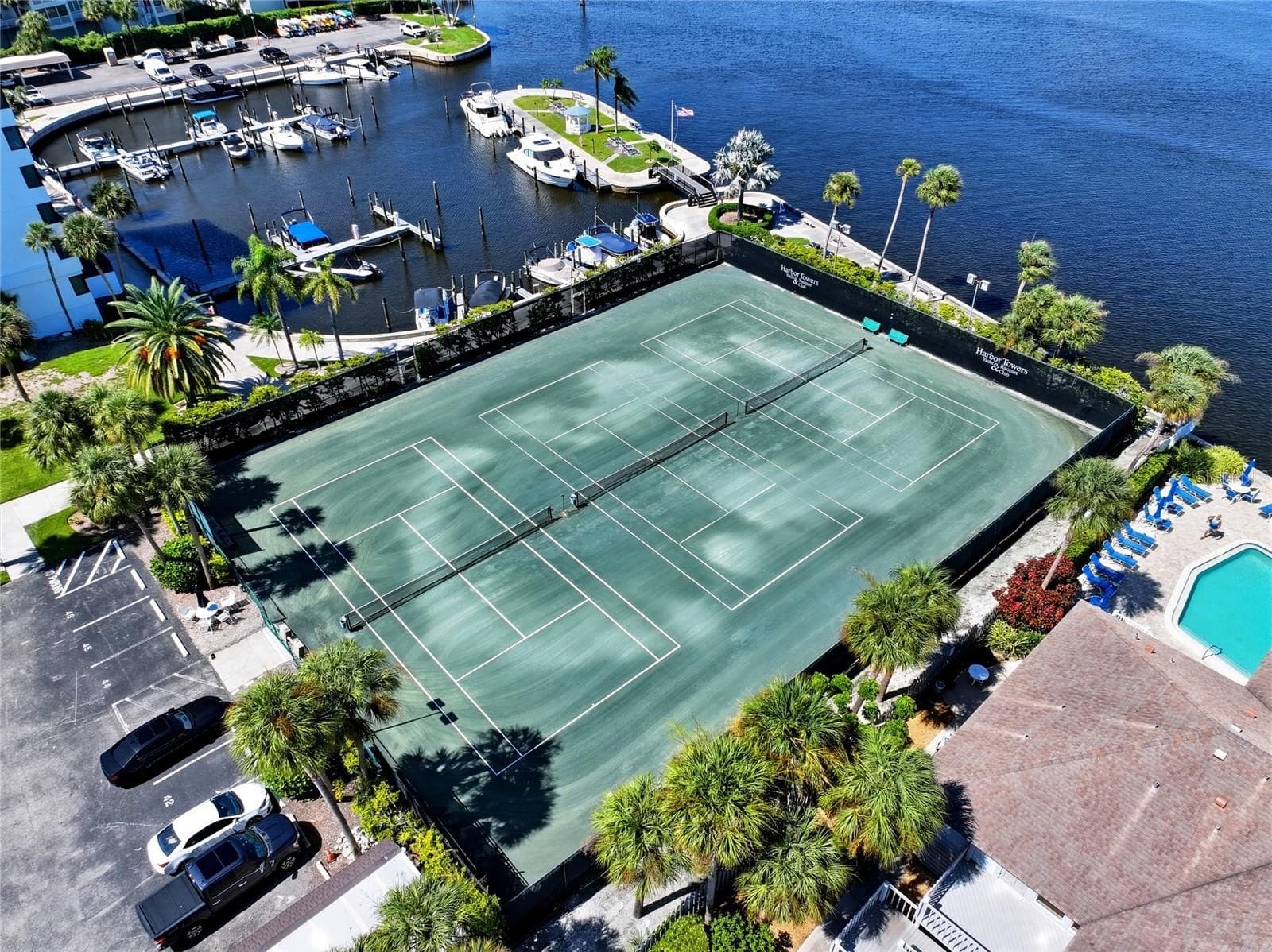 Tennis courts - 5855 MIDNIGHT PASS RD #222, SARASOTA