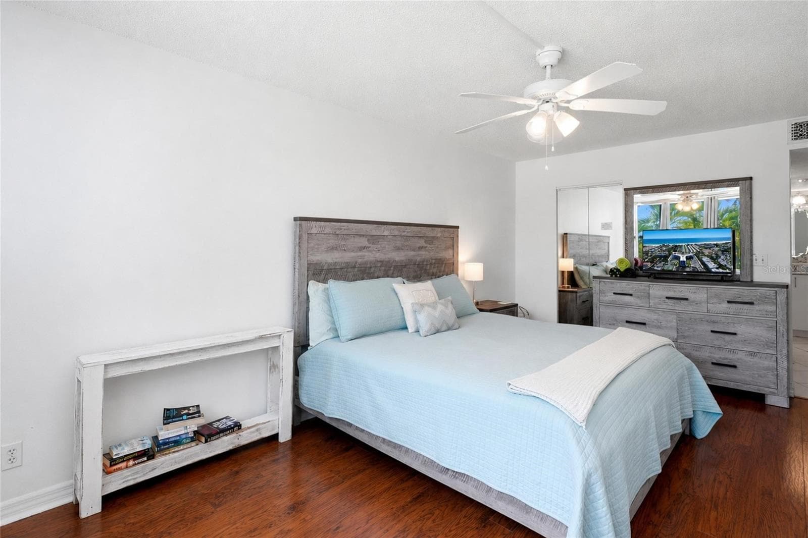Primary Bedroom with walk-in closet - 5855 MIDNIGHT PASS RD #222, SARASOTA