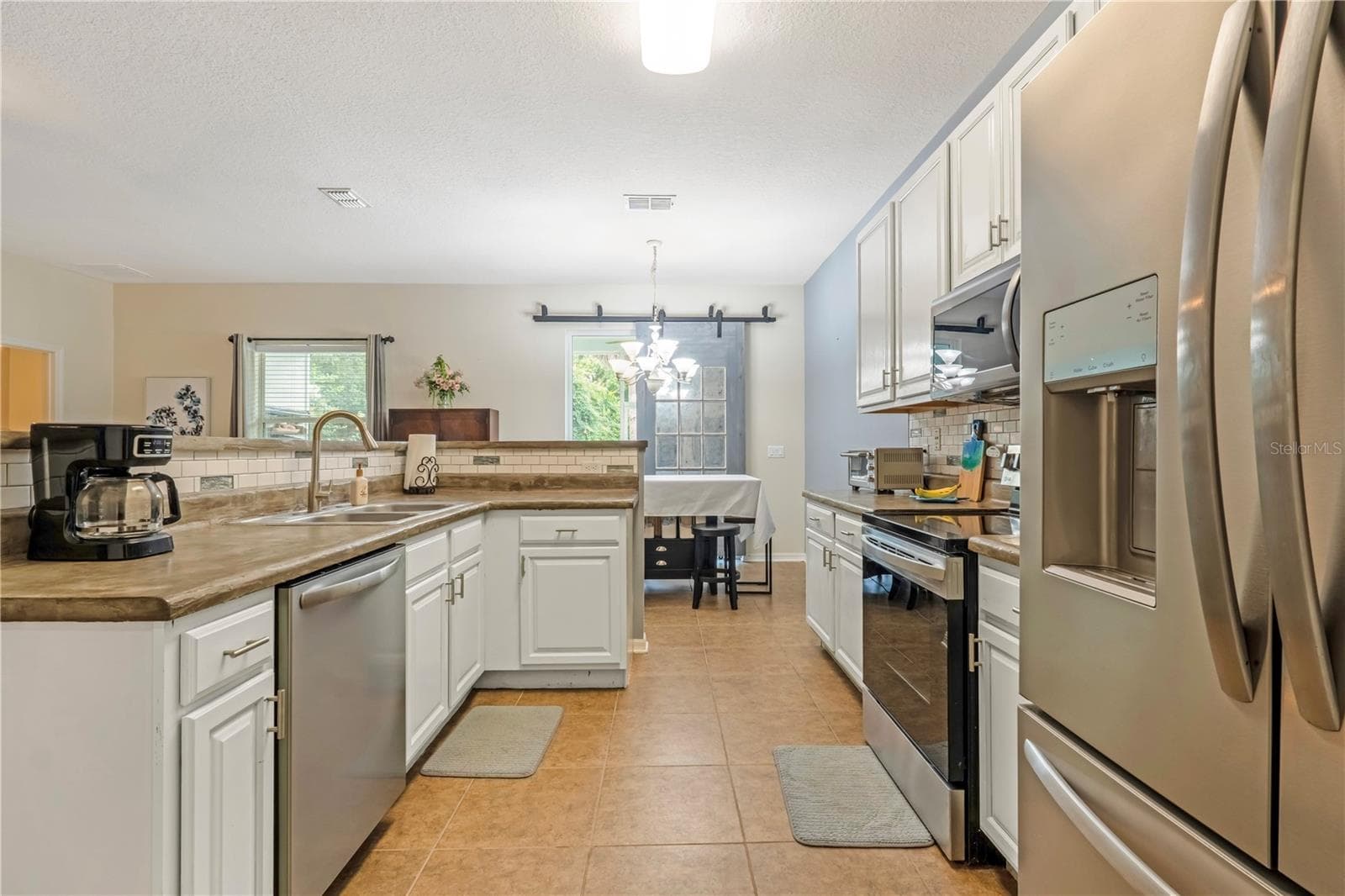 Single Family Residence at 3923 SUNSET COVE DR, PORT ORANGE, photo 18 of 39