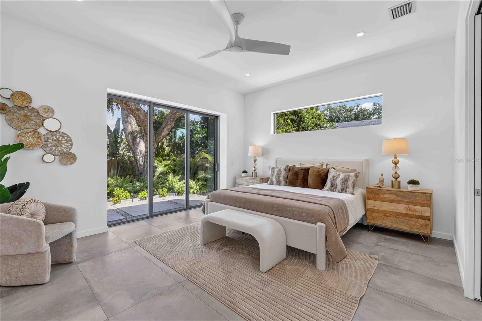Single Family Residence at 2419 HILLVIEW ST, SARASOTA, photo 17 of 62