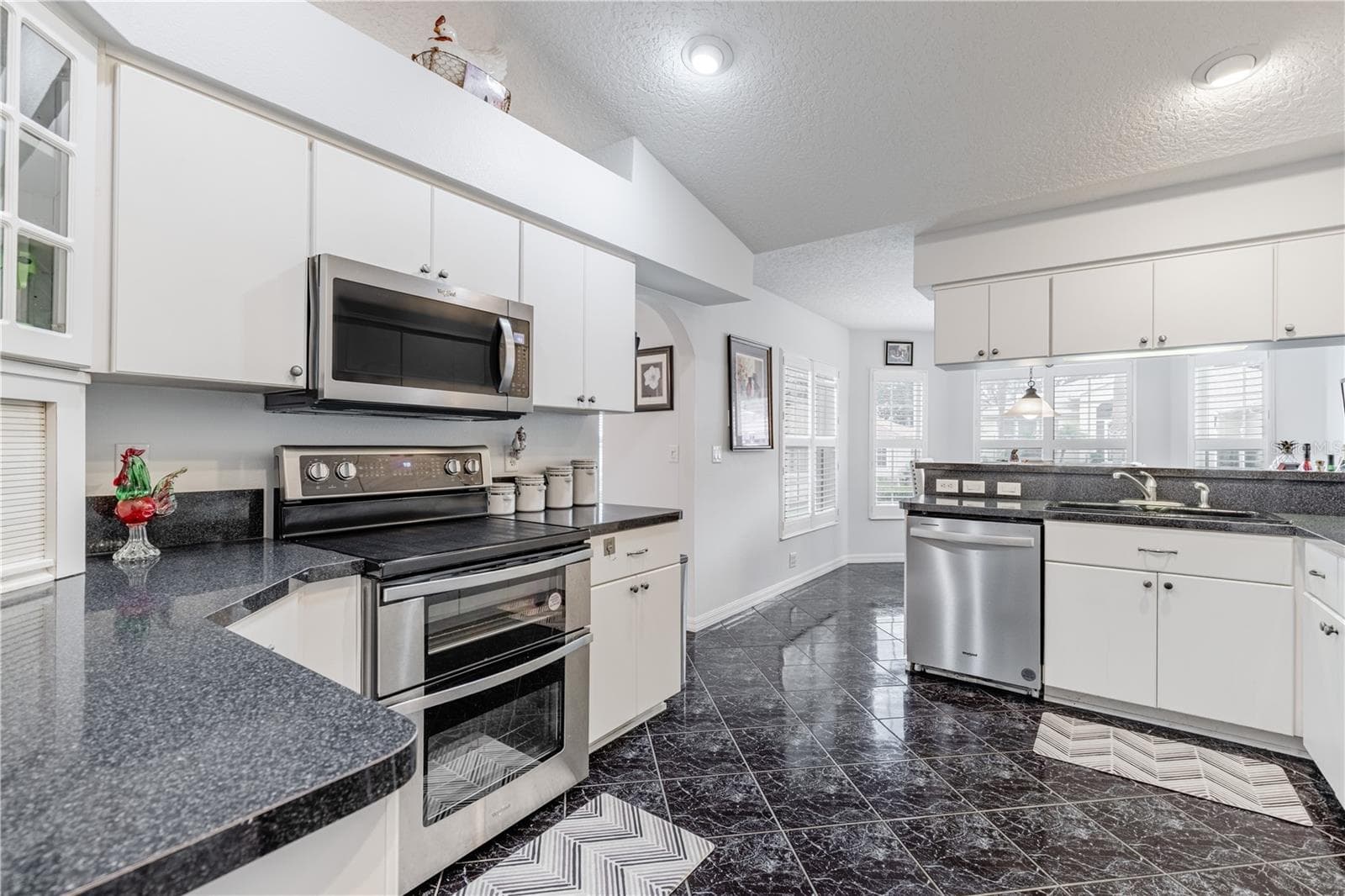 New Kitchen coming soon! - 5154 INDIAN OCEAN LOOP, TAVARES