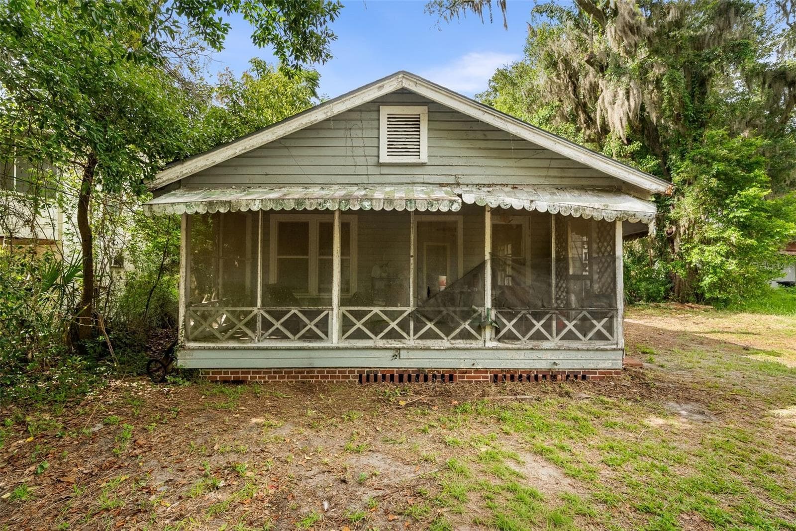 512 NW 9TH AVE