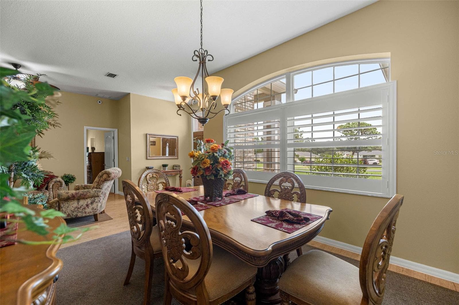 Dining Area - 5592 NE 61ST AVENUE RD, SILVER SPRINGS