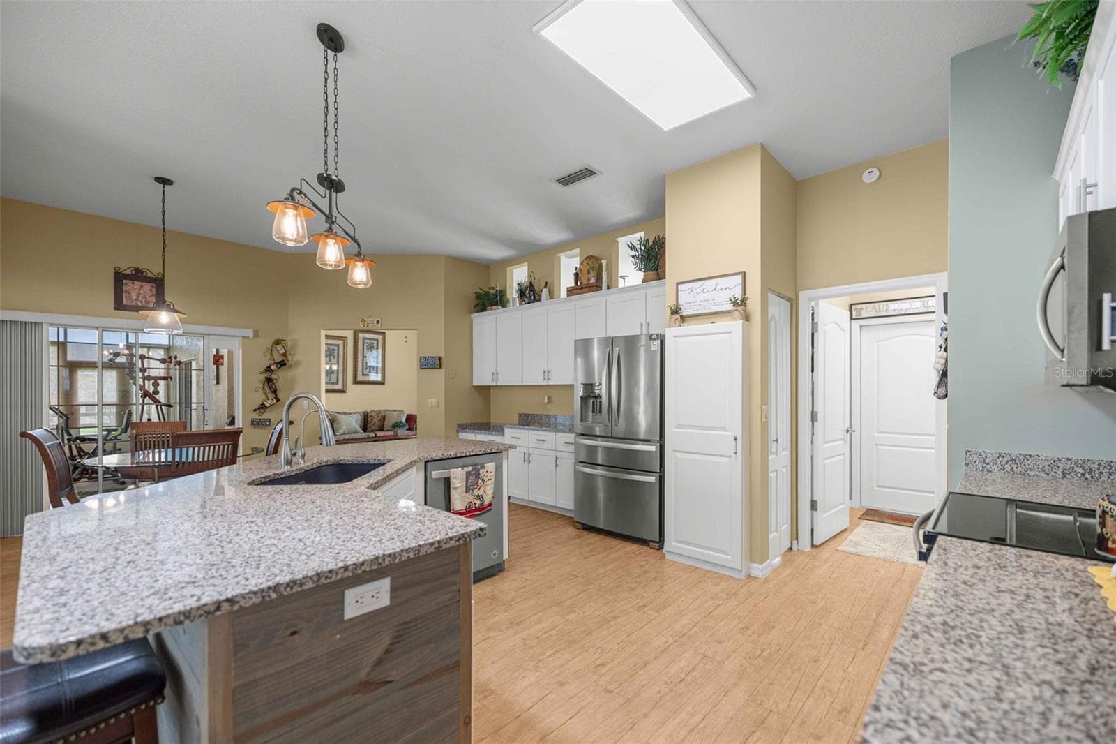 Kitchen - 5592 NE 61ST AVENUE RD, SILVER SPRINGS