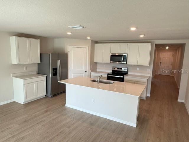 Single Family Residence at 5732 SILVER MOONLIGHT DR, PALMETTO, photo 2 of 41