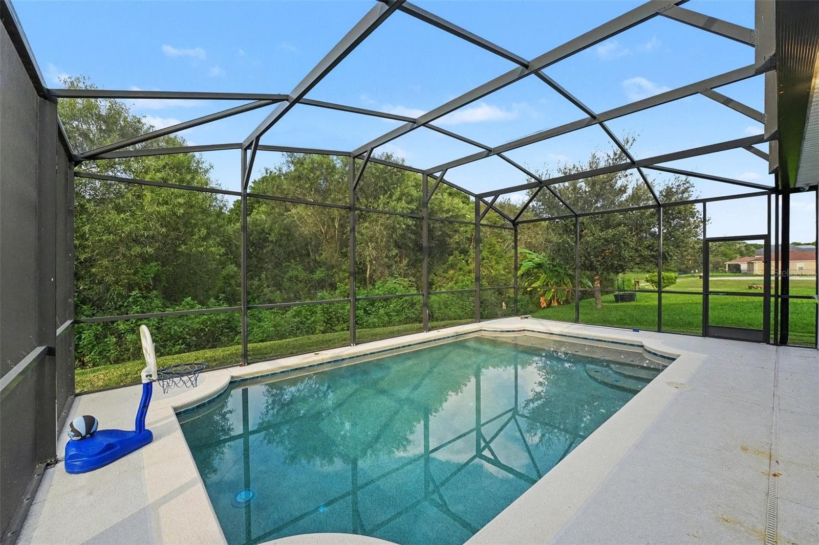 Single Family Residence at 2912 BOATING BLVD, KISSIMMEE, photo 2 of 33