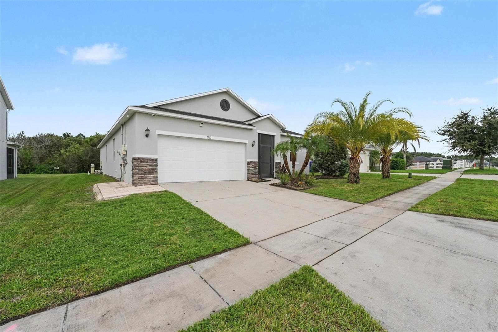 Single Family Residence at 2912 BOATING BLVD, KISSIMMEE, photo 7 of 33