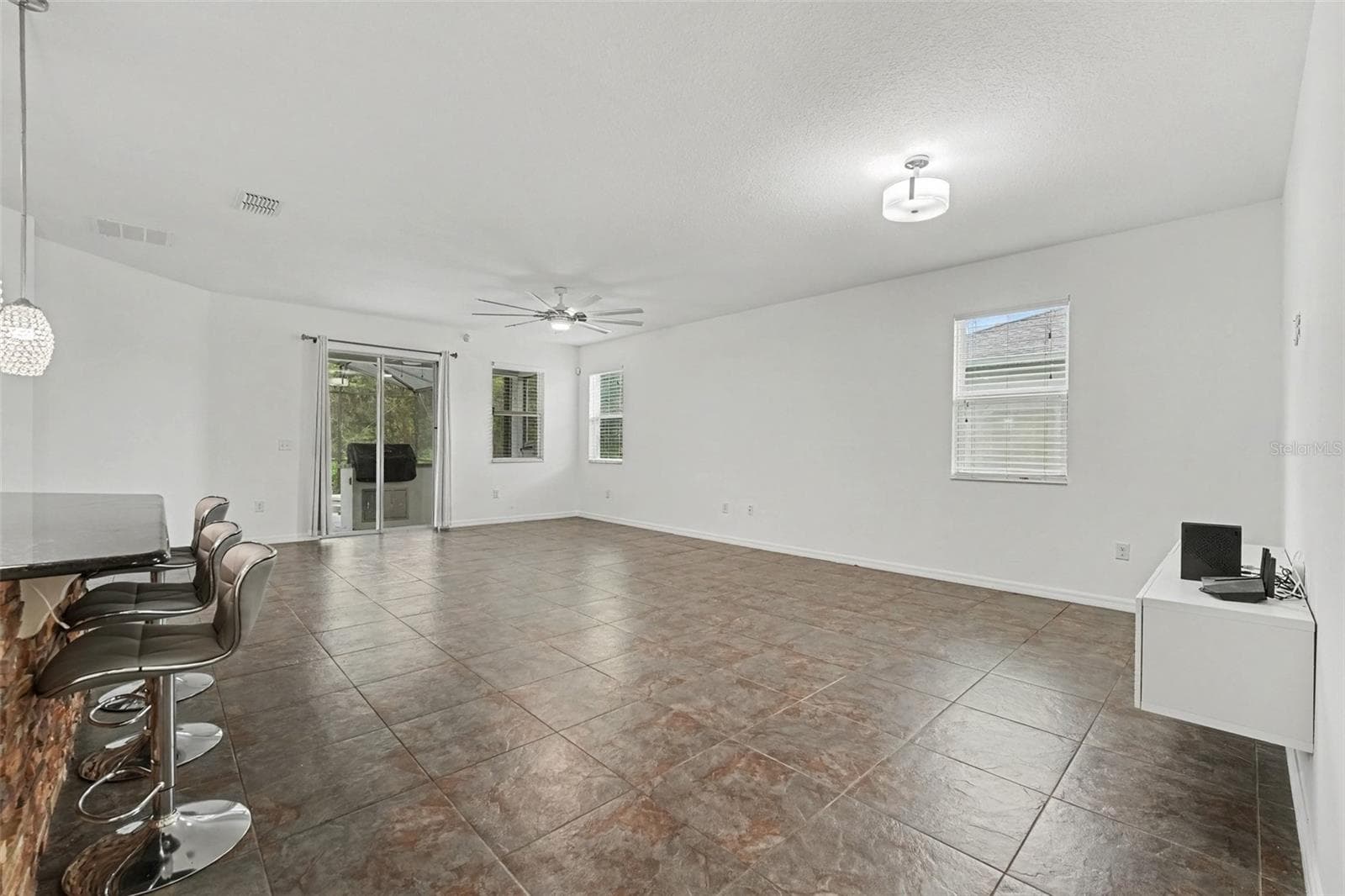 Single Family Residence at 2912 BOATING BLVD, KISSIMMEE, photo 9 of 33