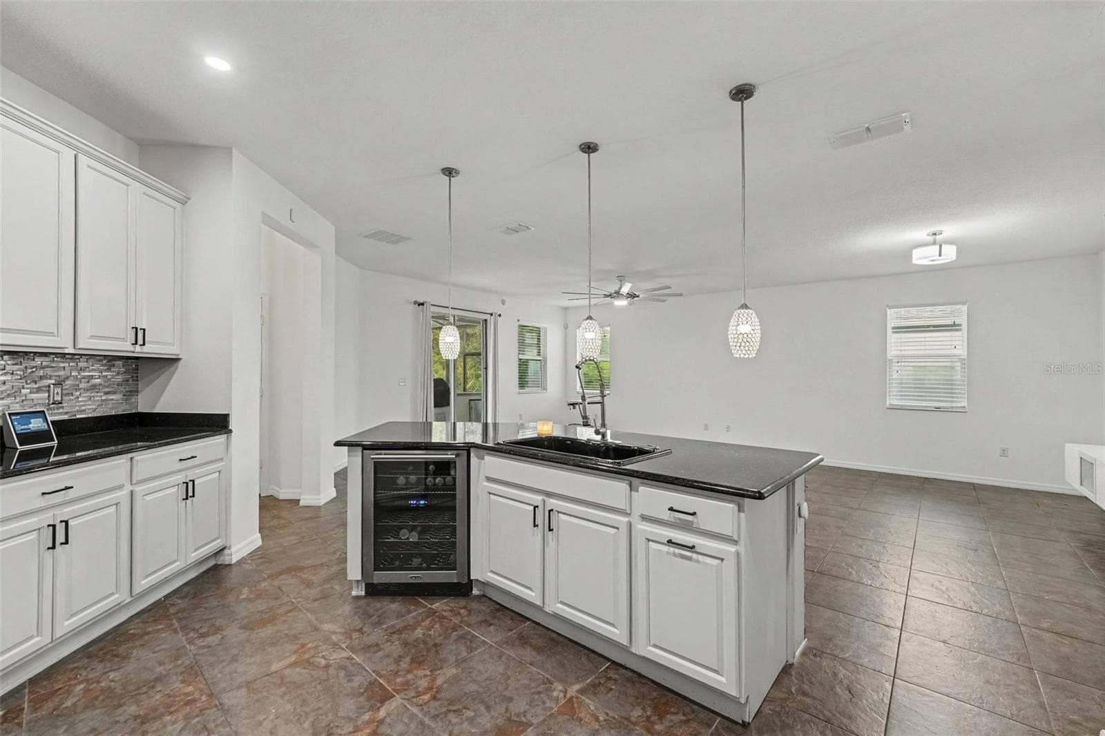Single Family Residence at 2912 BOATING BLVD, KISSIMMEE, photo 11 of 33