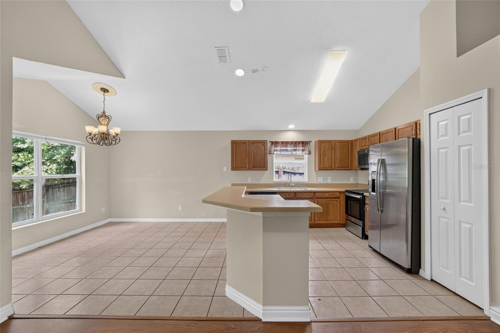 Single Family Residence at 2887 DOE RUN TRL, ORANGE CITY, photo 5 of 20