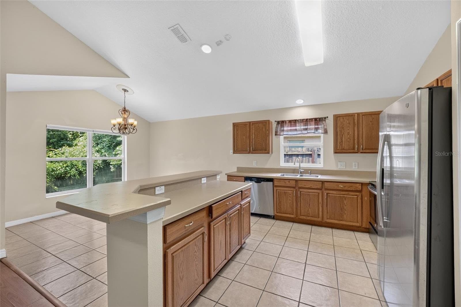 Single Family Residence at 2887 DOE RUN TRL, ORANGE CITY, photo 7 of 20