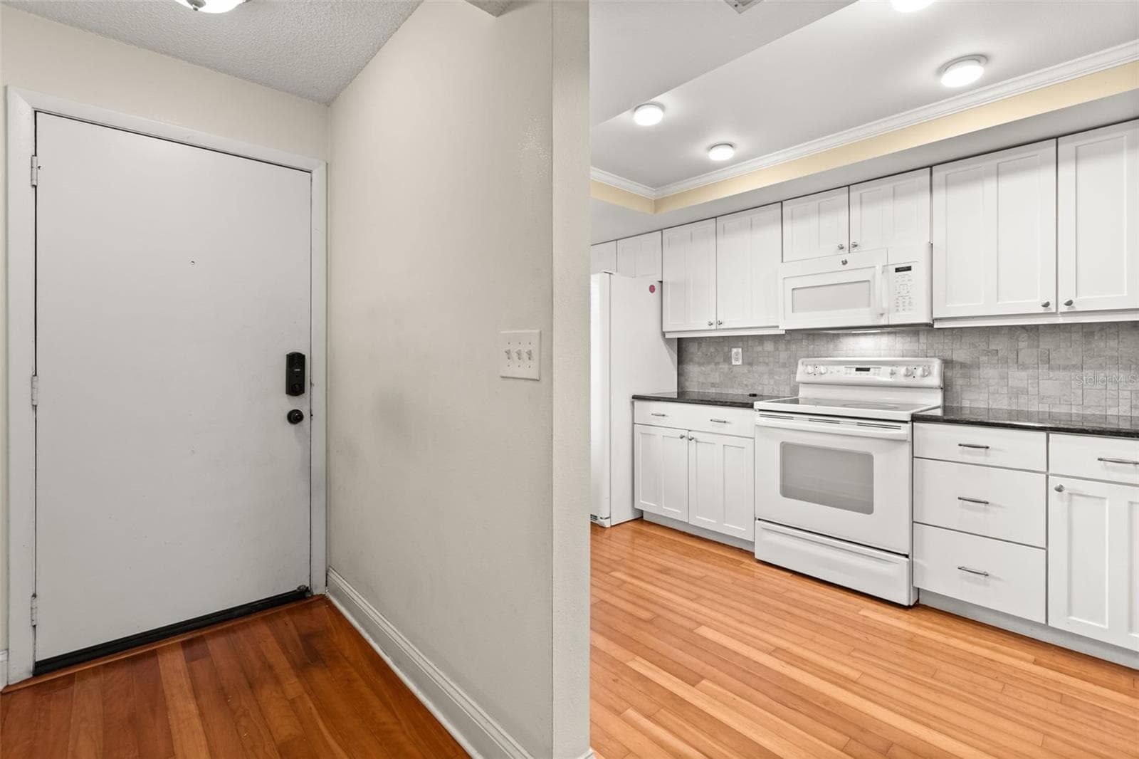 Condominium at 4101 FAIRVIEW VISTA PT #229, ORLANDO, photo 12 of 31