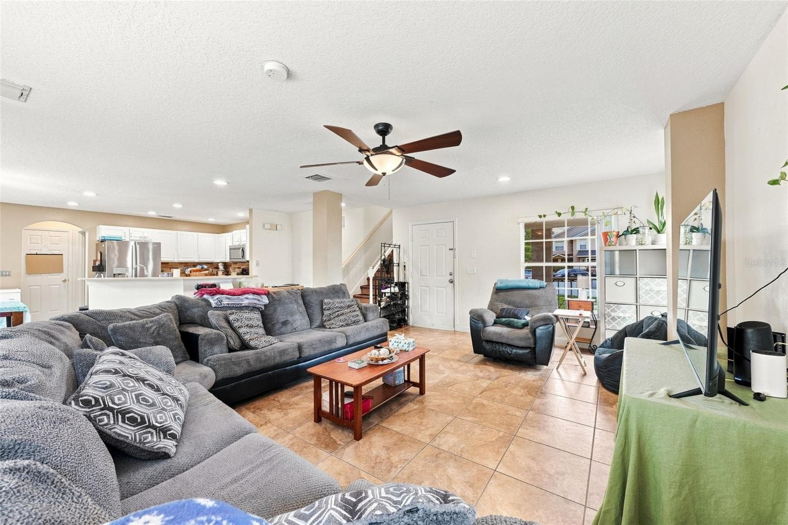 Living Room - 611 ABACO CT, KISSIMMEE