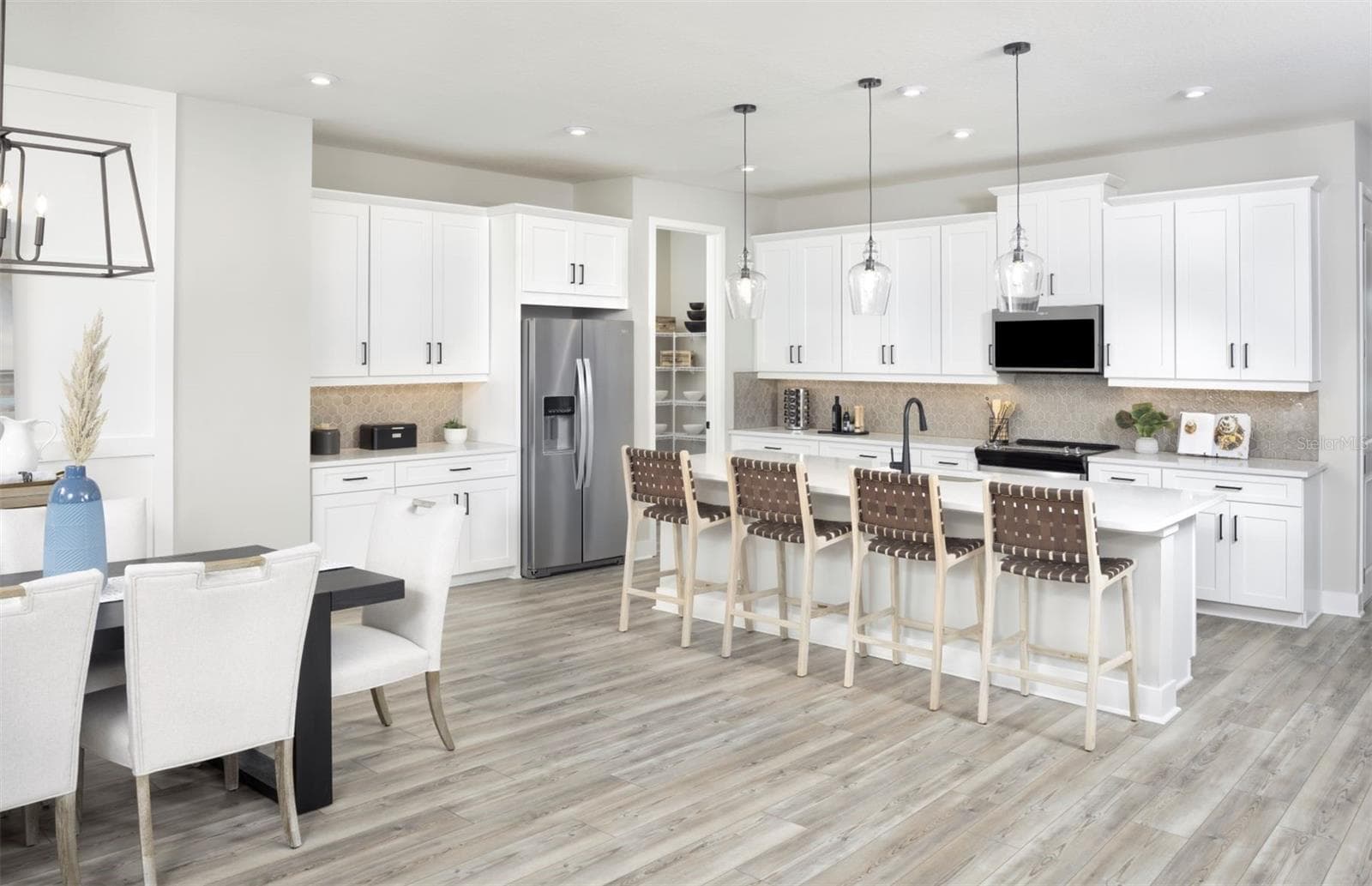 Model from another community of same floor plan - 35507 PEAK WILLOW TRCE, DADE CITY