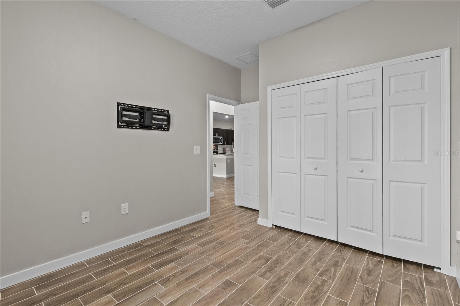 Half Duplex at 214 W 15TH ST, APOPKA, photo 18 of 34
