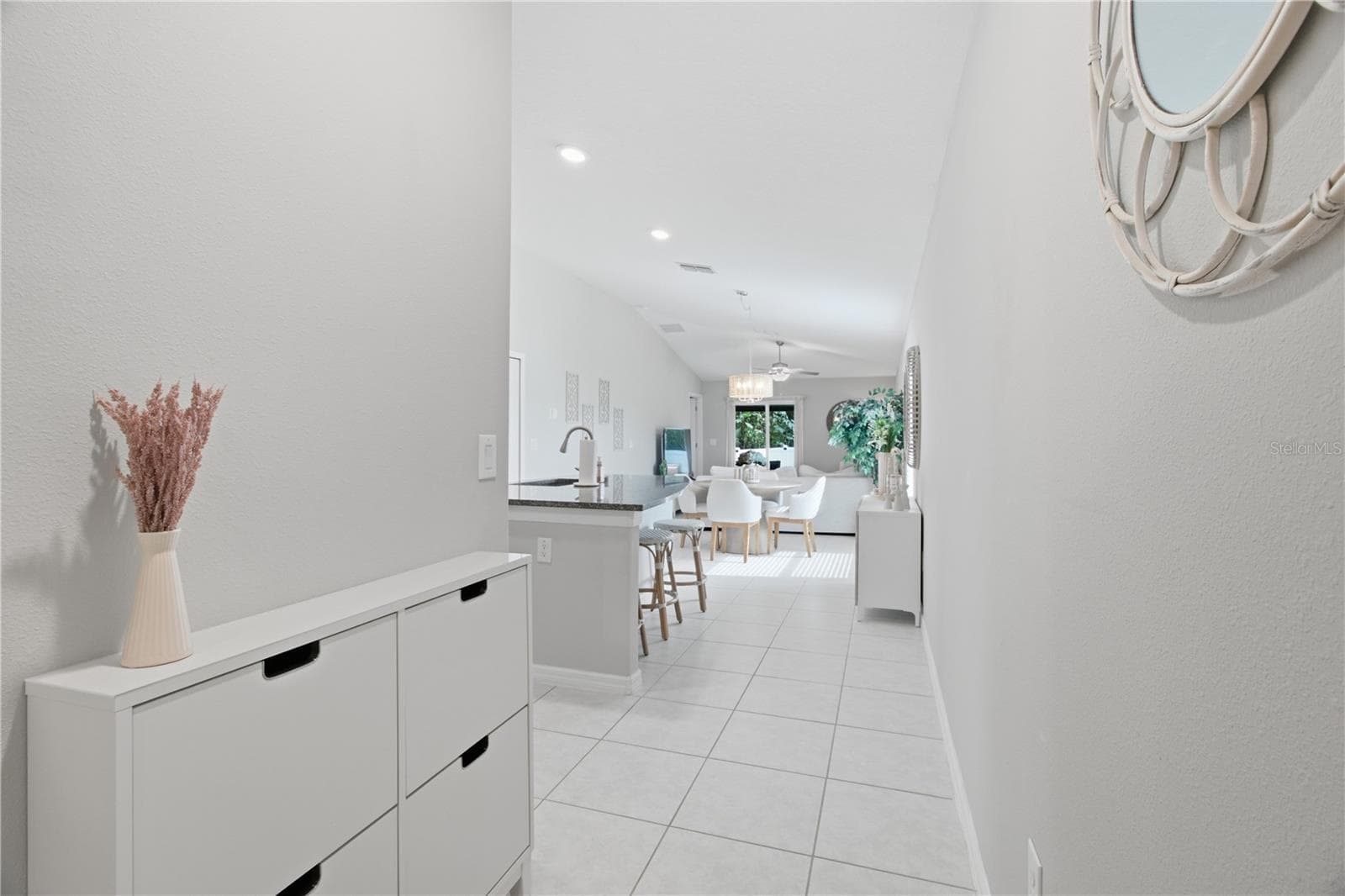 Single Family Residence at 10331 BLUE PLUME CT, RIVERVIEW, photo 11 of 57