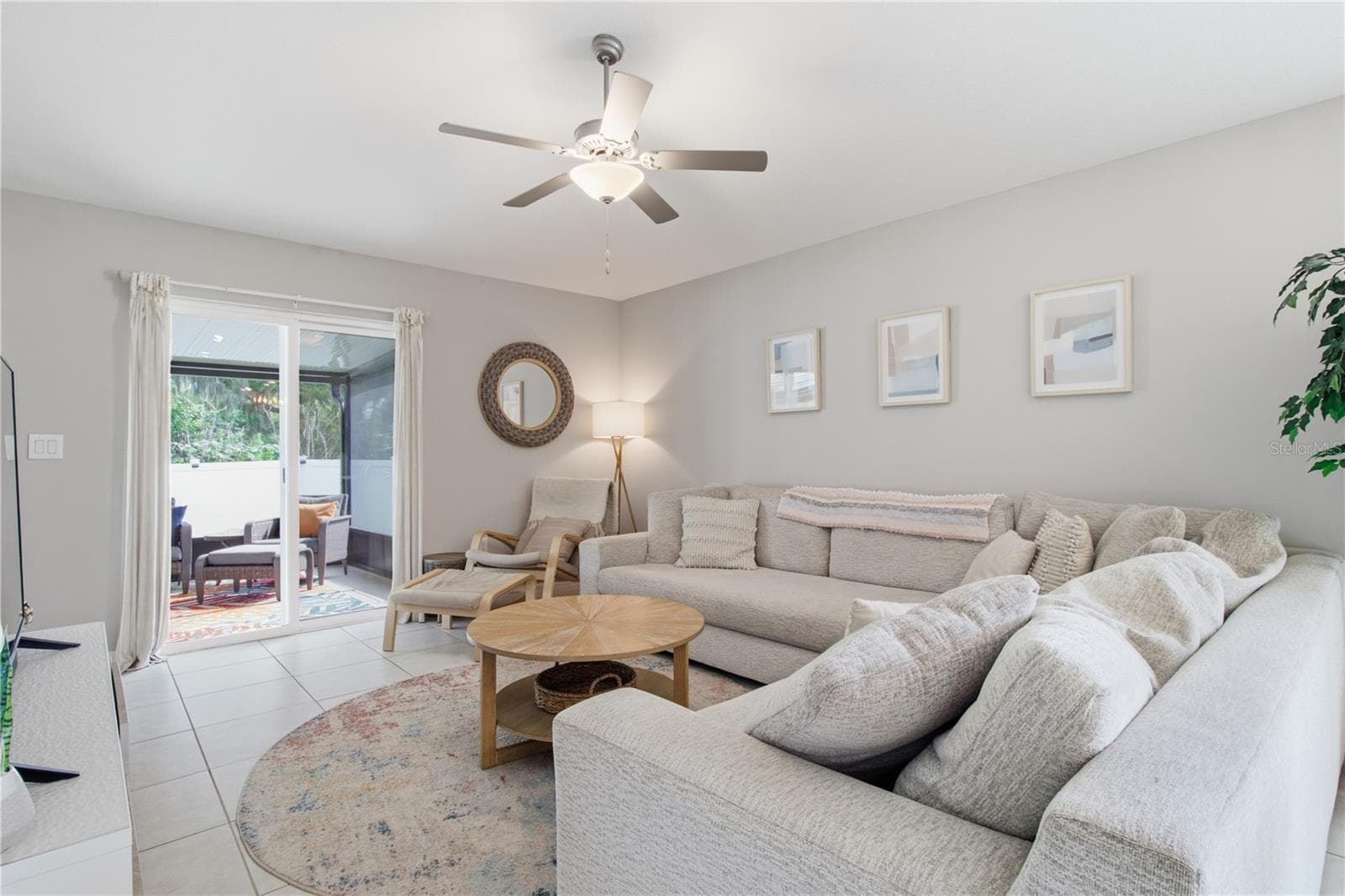Single Family Residence at 10331 BLUE PLUME CT, RIVERVIEW, photo 15 of 57