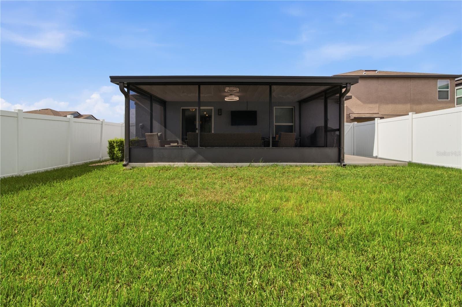 Single Family Residence at 10331 BLUE PLUME CT, RIVERVIEW, photo 40 of 57