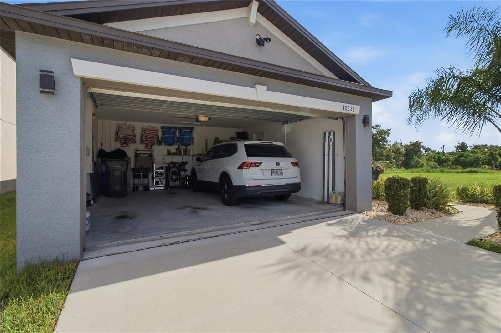 Single Family Residence at 10331 BLUE PLUME CT, RIVERVIEW, photo 41 of 57