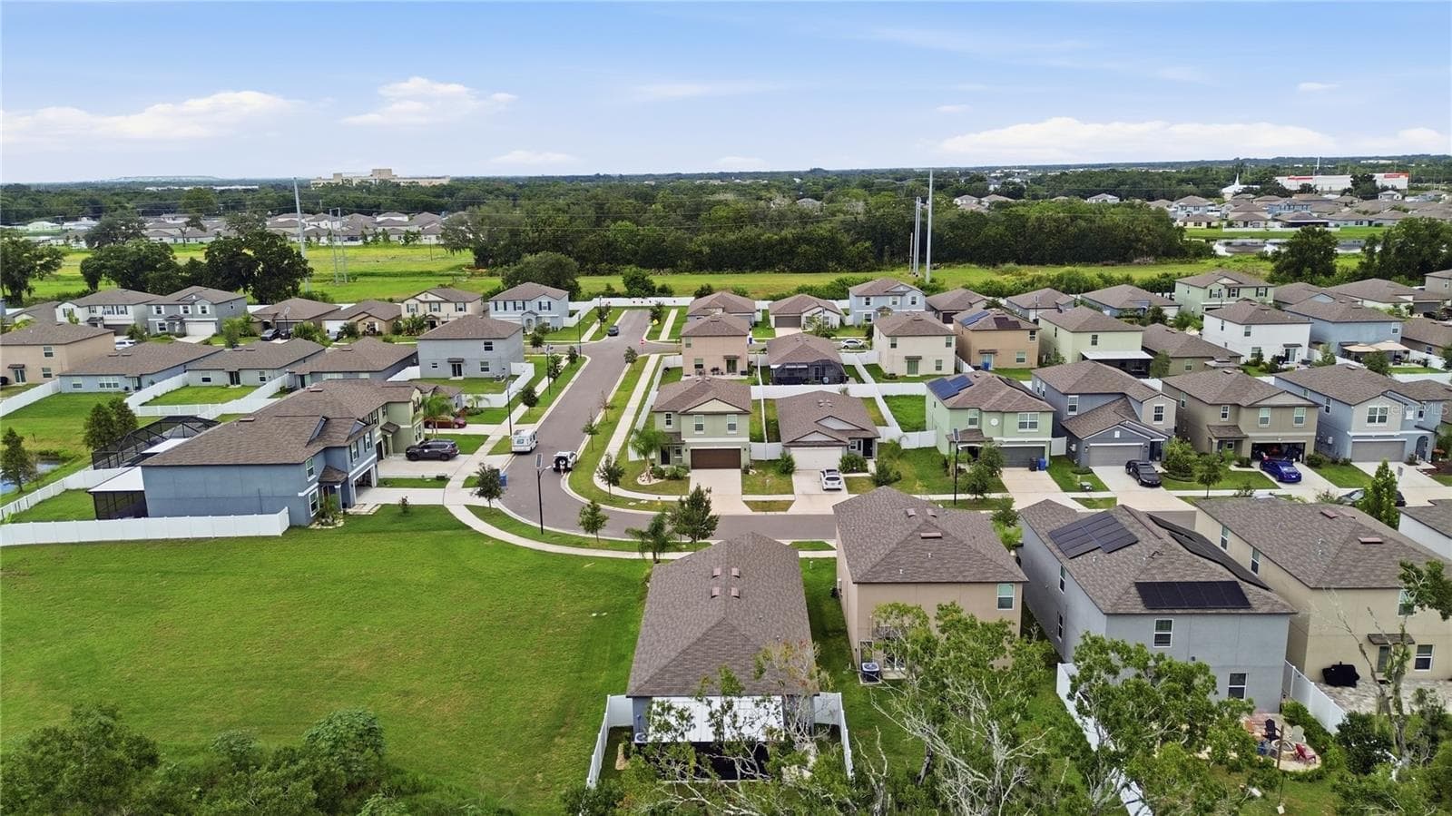 Single Family Residence at 10331 BLUE PLUME CT, RIVERVIEW, photo 47 of 57