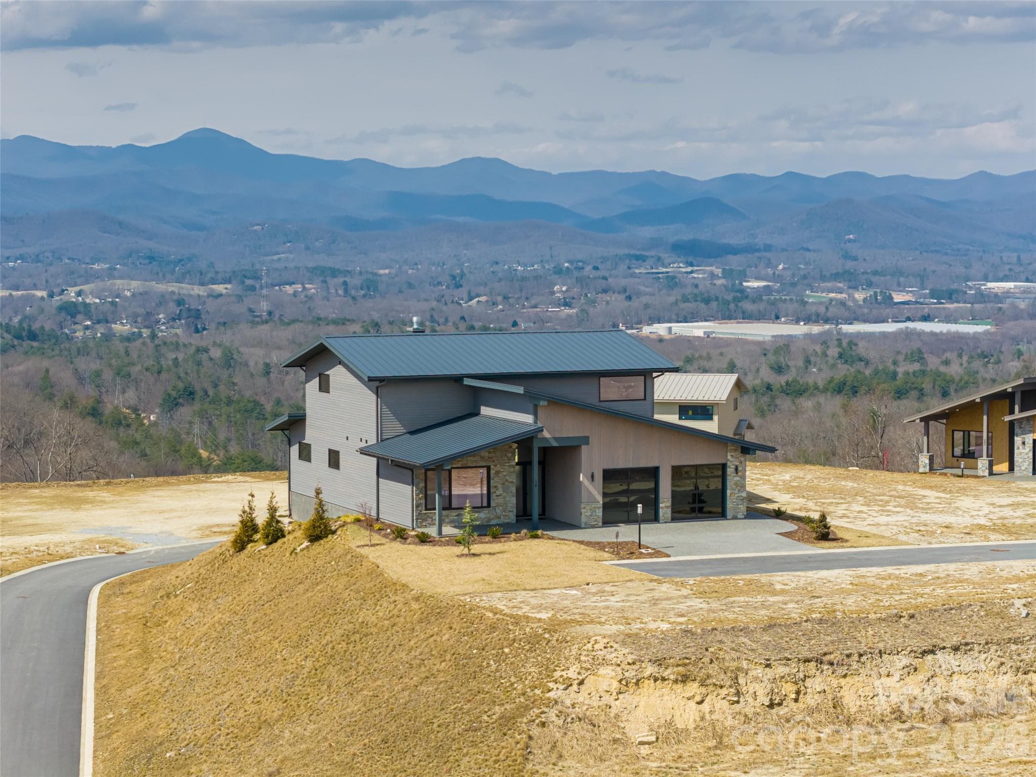 Single Family Residence at 24 S Watchman Drive, Hendersonville, photo 39 of 47
