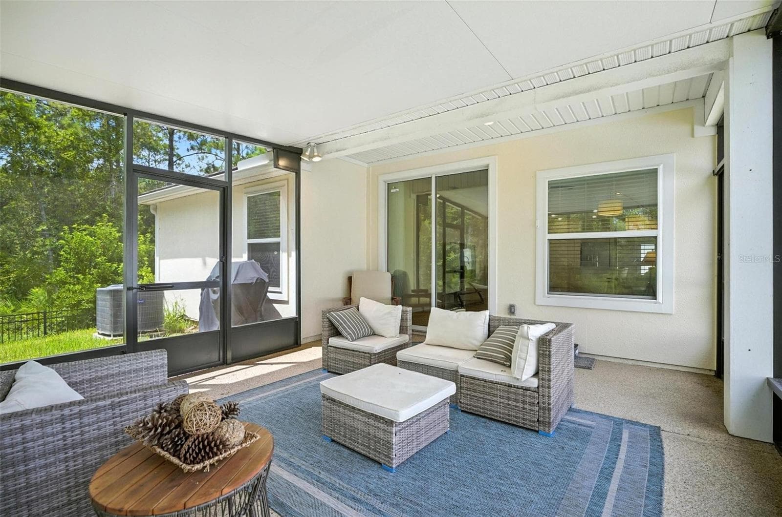 Screened in Lanai - 88 BIRDIE WAY, BUNNELL