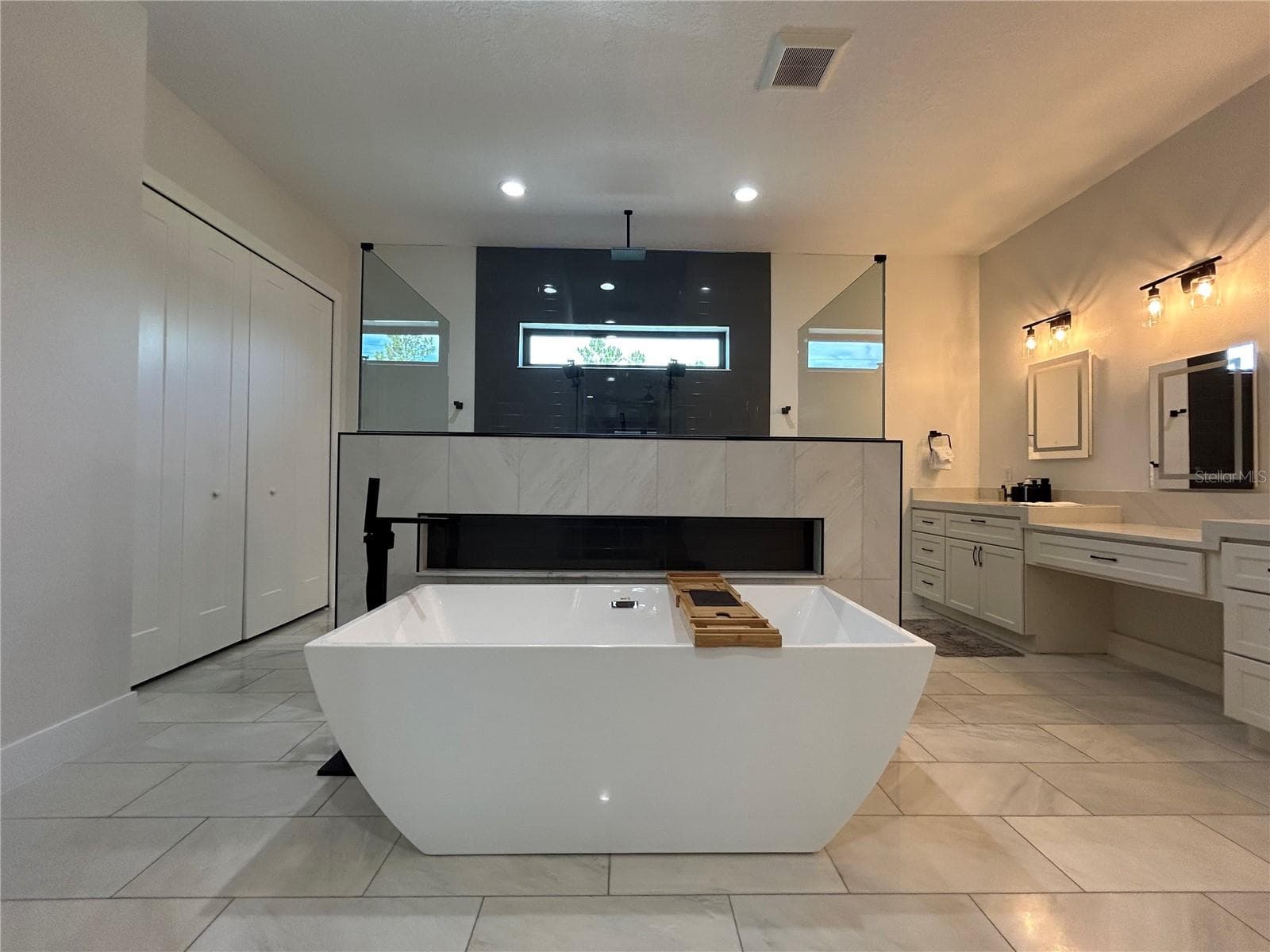 Single Family Residence at 19512 MAJESTIC ST, ORLANDO, photo 17 of 48