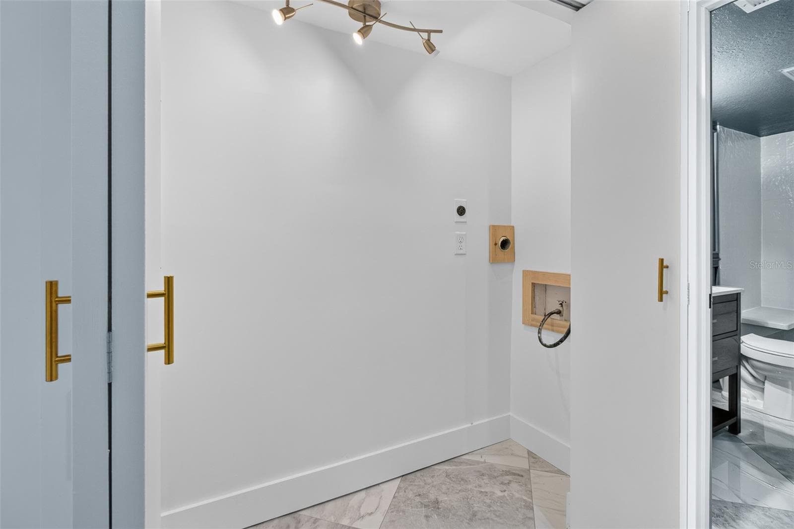 Condominium at 1 WINDRUSH BLVD #65, INDIAN ROCKS BEACH, photo 5 of 38