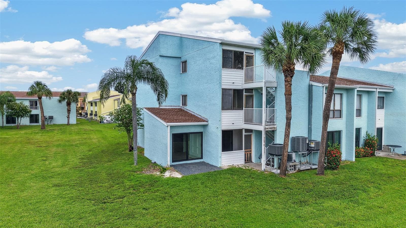 Condominium at 1 WINDRUSH BLVD #65, INDIAN ROCKS BEACH, photo 33 of 38