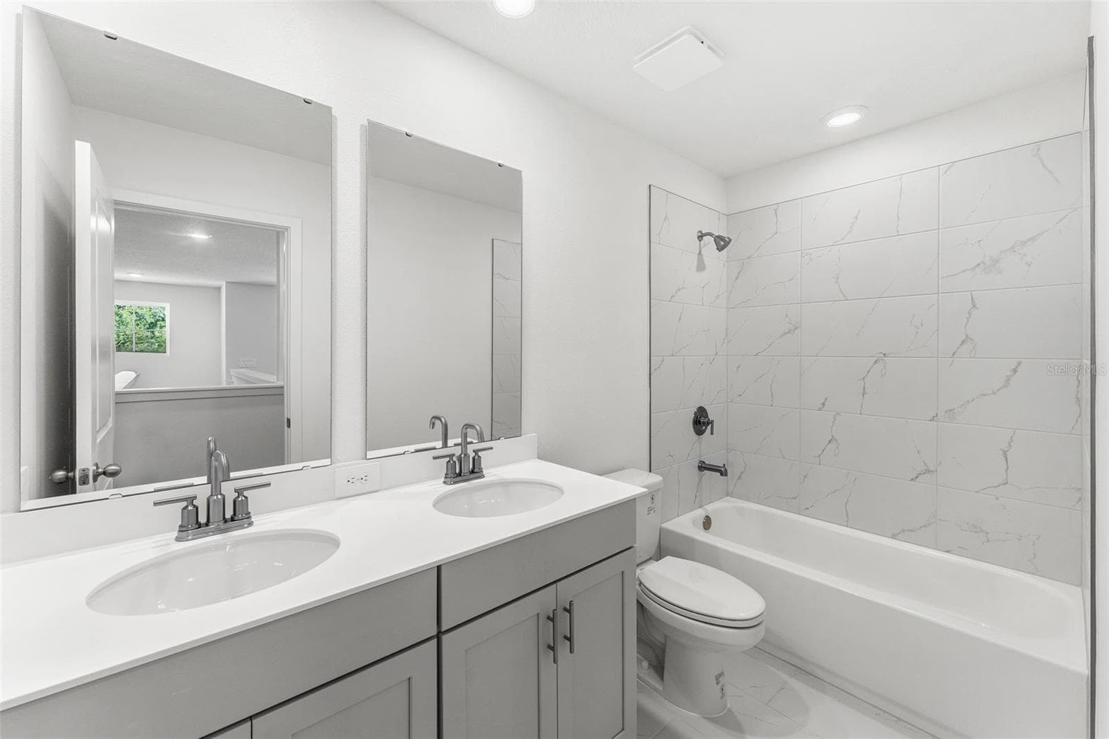 Single Family Residence at 2321 HUANIER CT, APOPKA, photo 19 of 21
