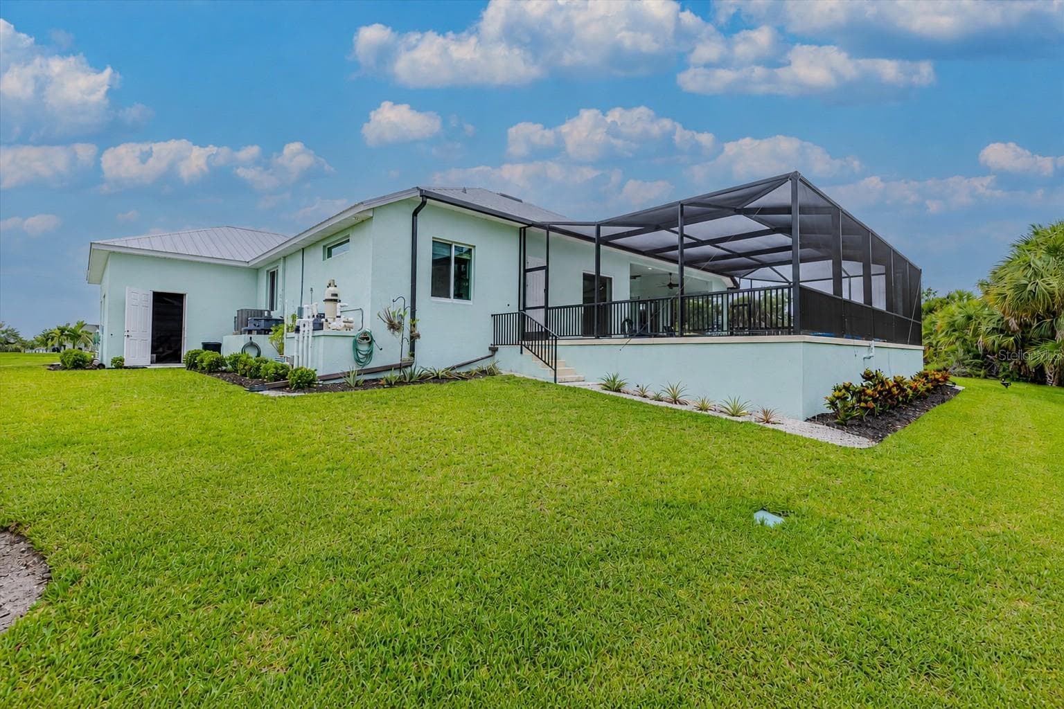 Single Family Residence at 16883 ACAPULCO RD, PUNTA GORDA, photo 32 of 45