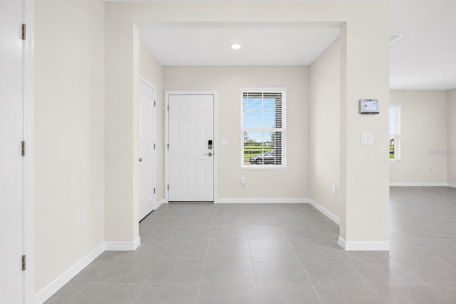 Front entry foyer - 1021 SILVERBELL TRL, ST CLOUD