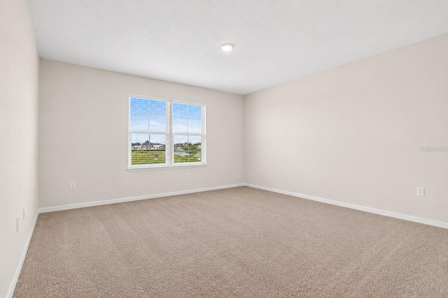 Spacious primary bedroom - 1021 SILVERBELL TRL, ST CLOUD