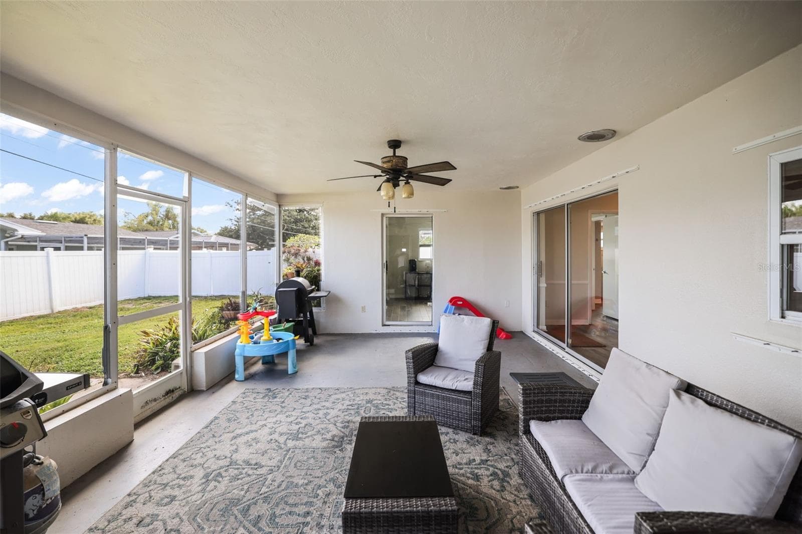 Lanai - 13635 97TH TER, SEMINOLE