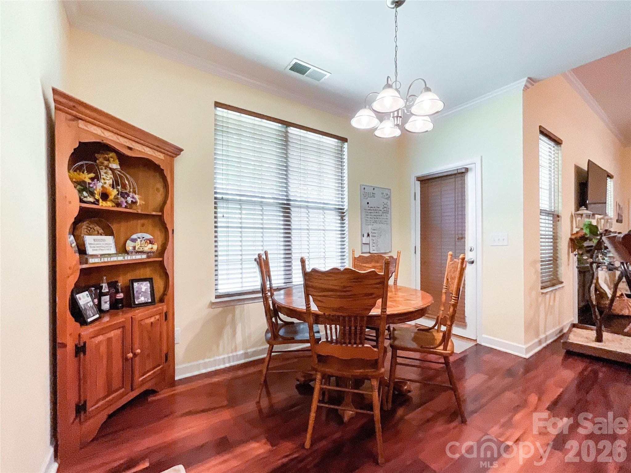 Single Family Residence at 2702 Piersland Drive, Matthews, photo 10 of 48