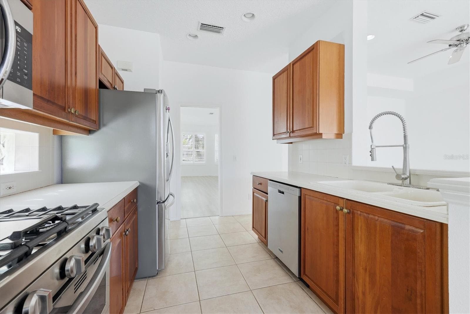 Single Family Residence at 9089 WILLOW BROOK DR, SARASOTA, photo 14 of 36