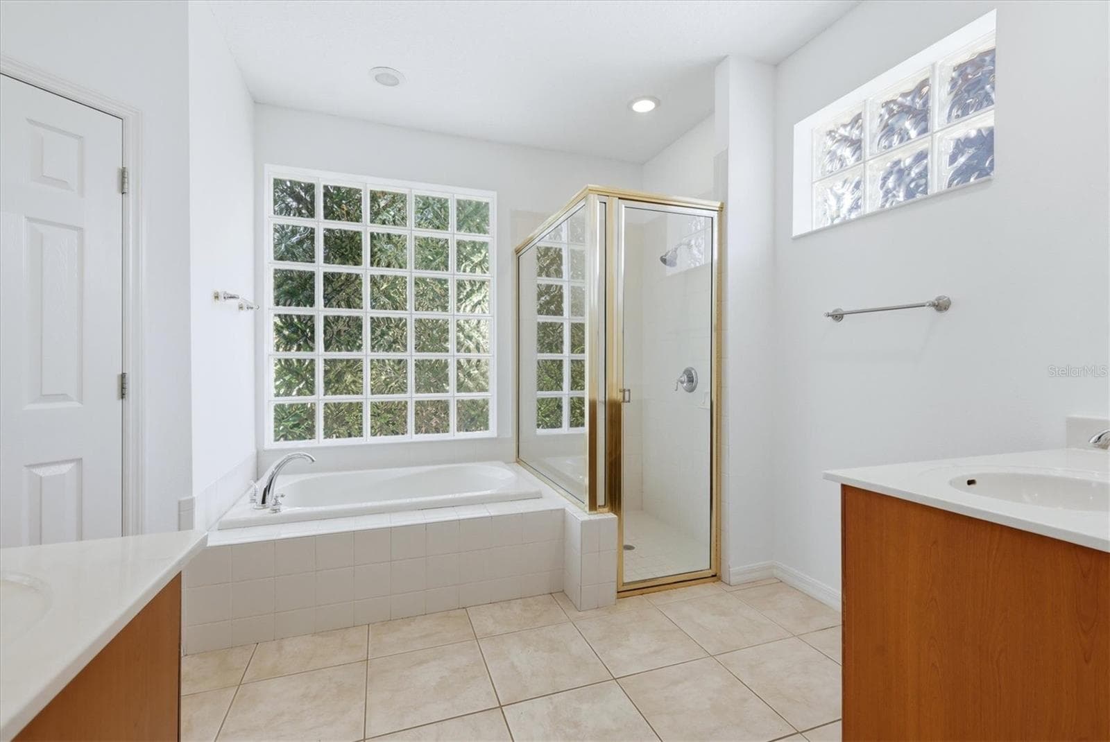 Single Family Residence at 9089 WILLOW BROOK DR, SARASOTA, photo 24 of 36