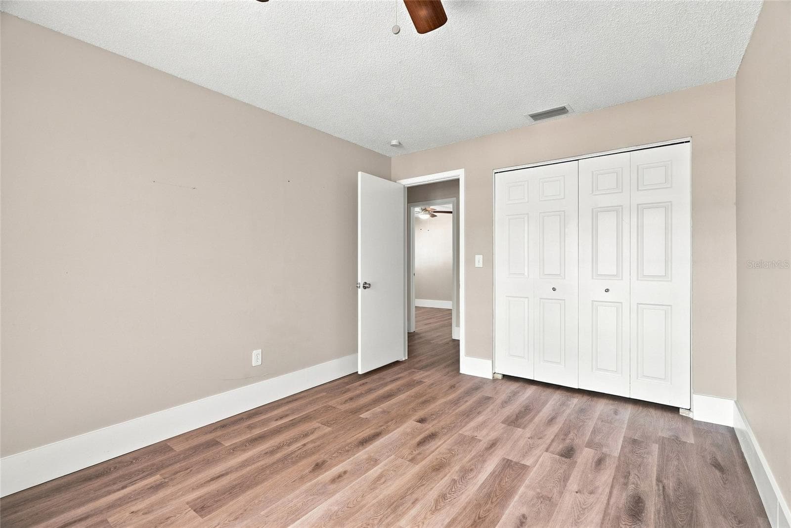 Single Family Residence at 13691 SERENA DR, LARGO, photo 33 of 53