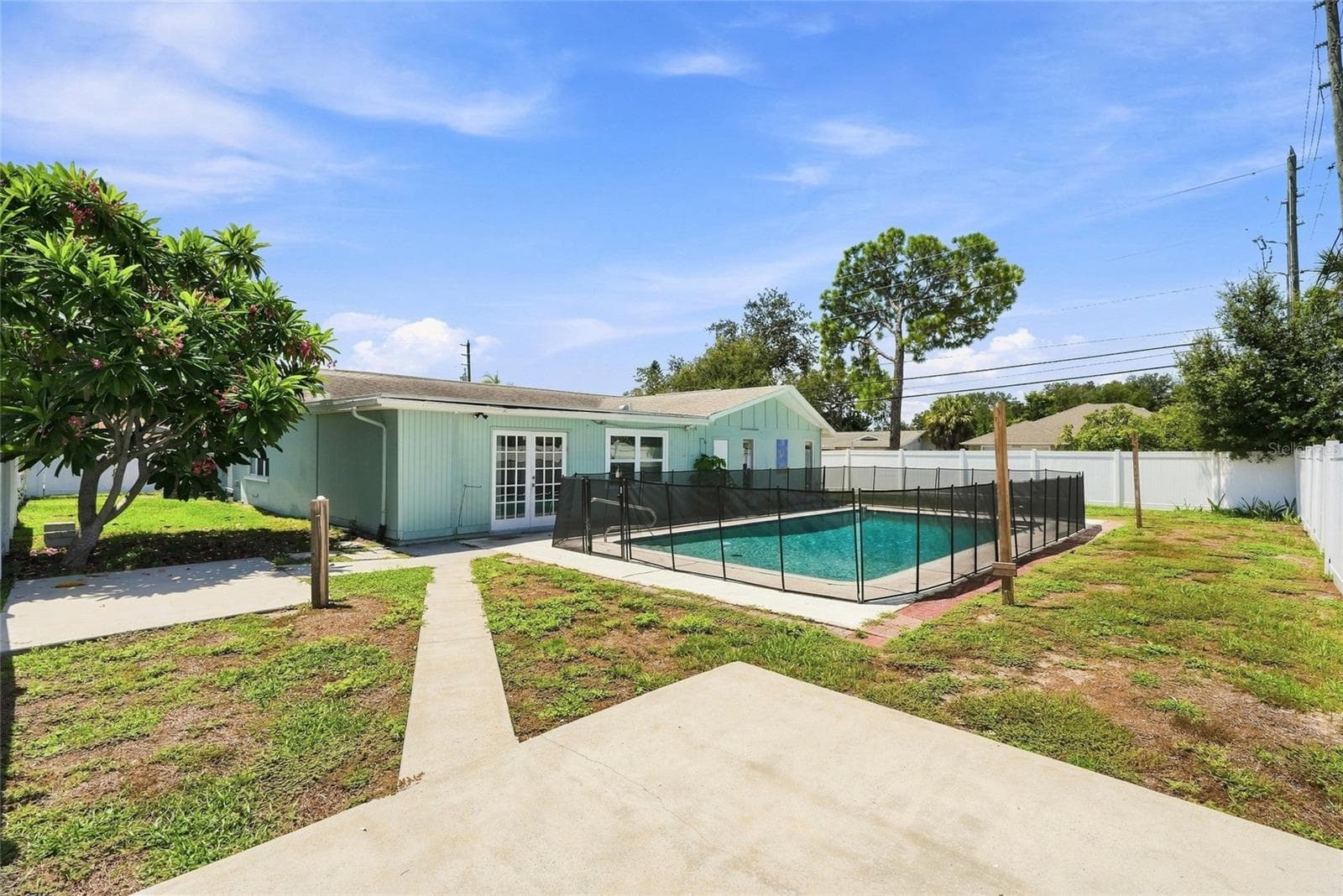Single Family Residence at 13691 SERENA DR, LARGO, photo 46 of 53