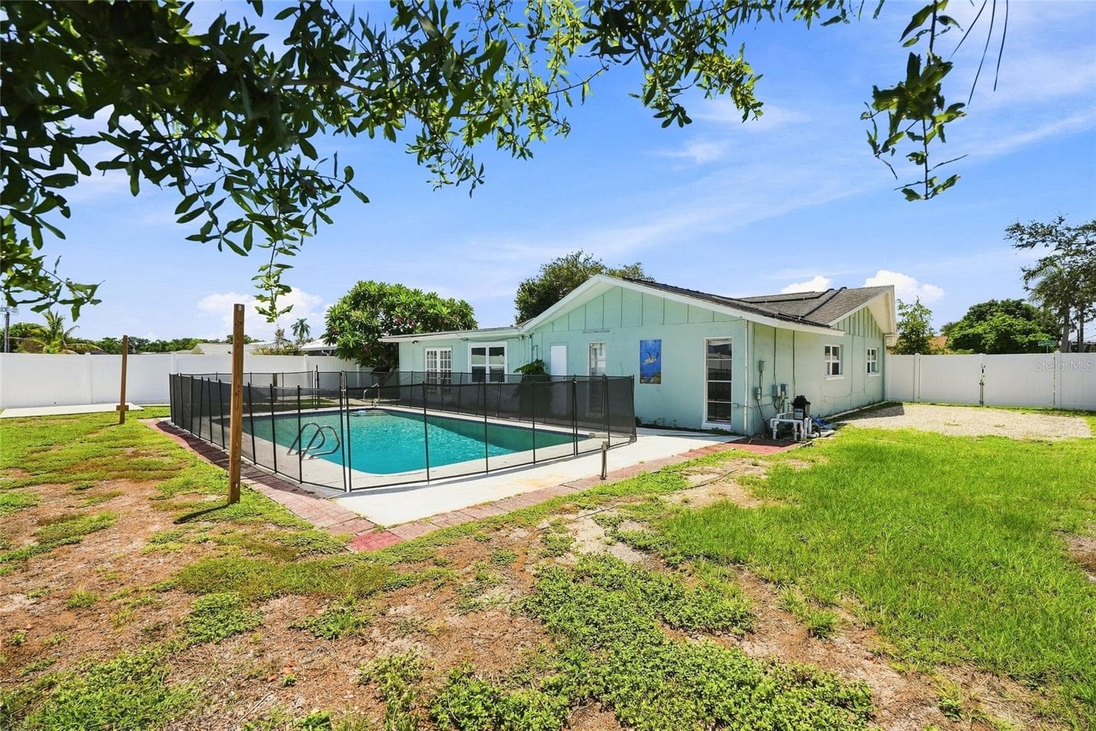 Single Family Residence at 13691 SERENA DR, LARGO, photo 48 of 53