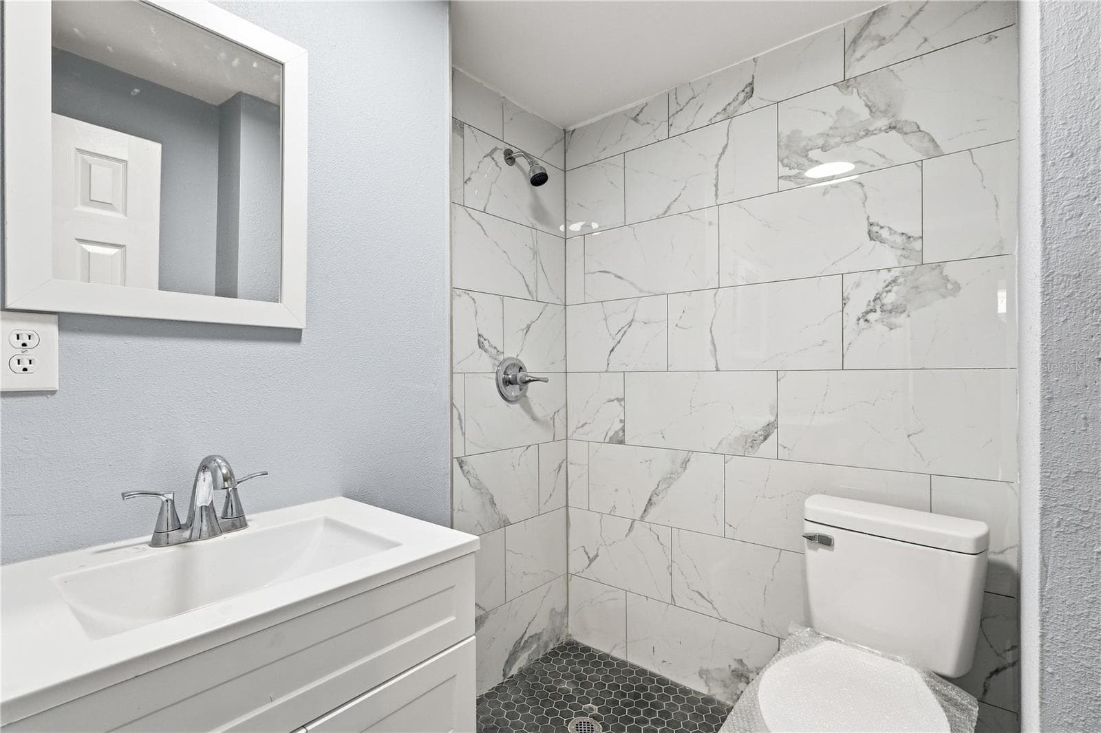 Master Bethroom - 8 SMYRNA DR, DEBARY