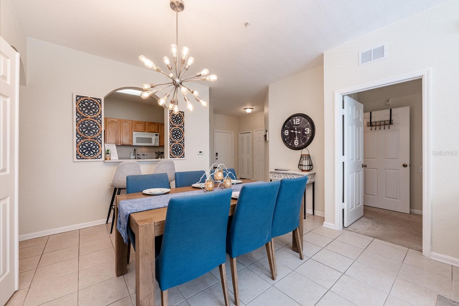 Dining Area. - 2778 ALMATON LOOP #204, KISSIMMEE