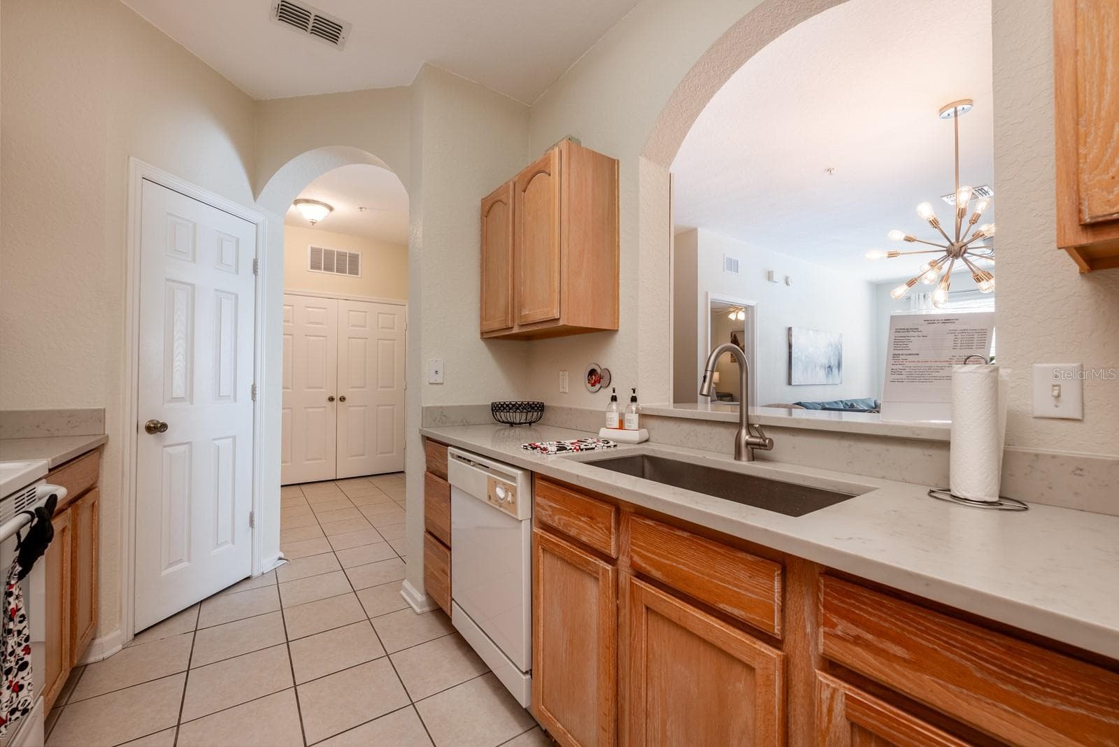Updated Kitchen. - 2778 ALMATON LOOP #204, KISSIMMEE
