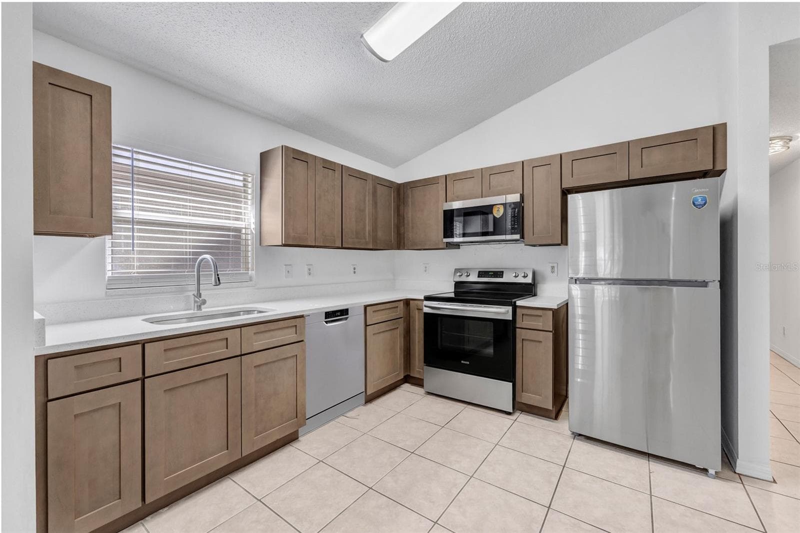 Single Family Residence at 6115 SAND KEY LN, WESLEY CHAPEL, photo 7 of 33